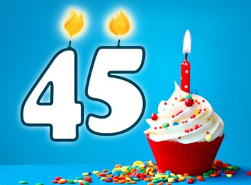  Anniversaire  45  ans  De nombrux cadeaux sensationnels